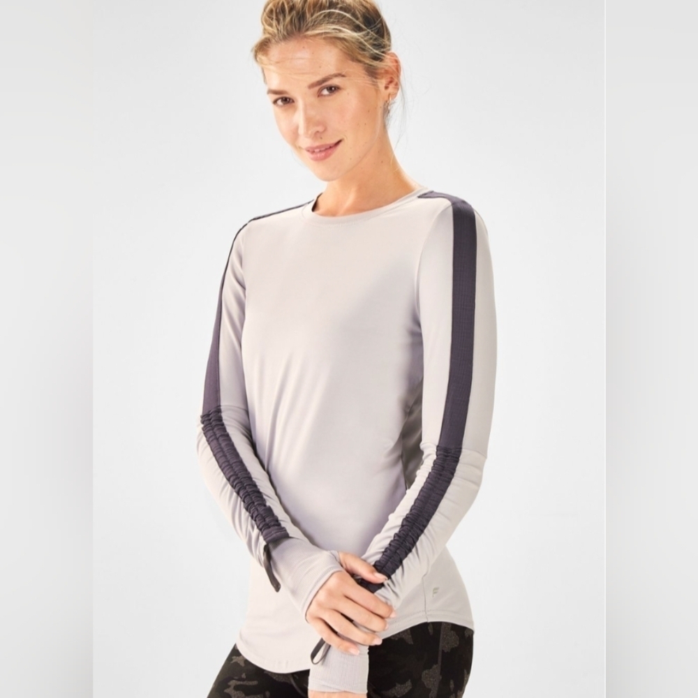 Fabletics Cashel Adjustable Long-Sleeve Top, Color Haze Grey/Iron Size XXL